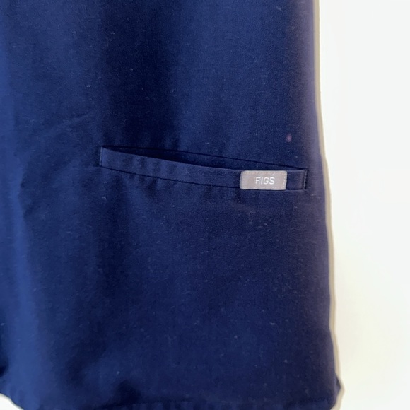 Figs scrub top - Picture 4 of 4